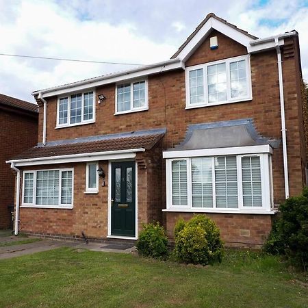 Cosy Four Bed Property With En-Suite Near To Nec Birmingham Airport And The City Exterior foto